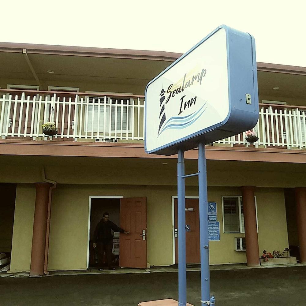 Sealamp Inn Seaside Bagian luar foto