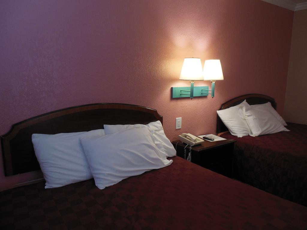 Sealamp Inn Seaside Bagian luar foto