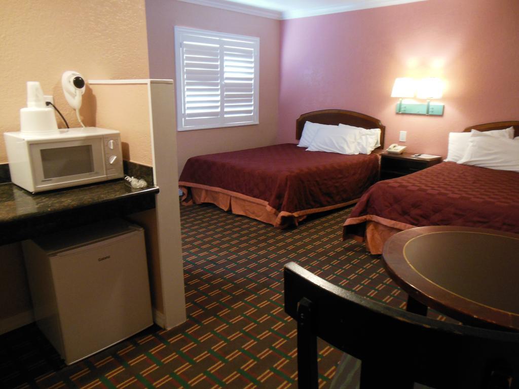Sealamp Inn Seaside Bagian luar foto