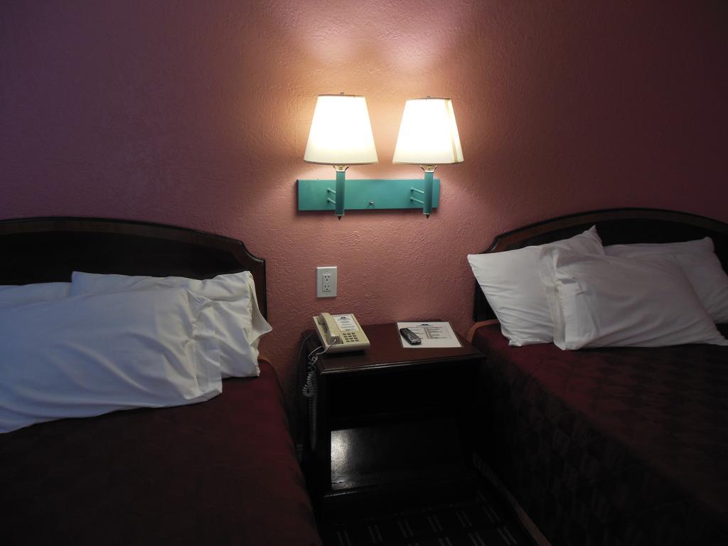 Sealamp Inn Seaside Bagian luar foto