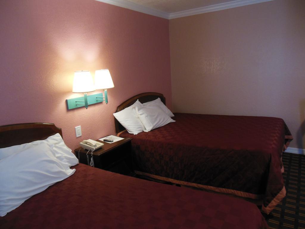 Sealamp Inn Seaside Bagian luar foto