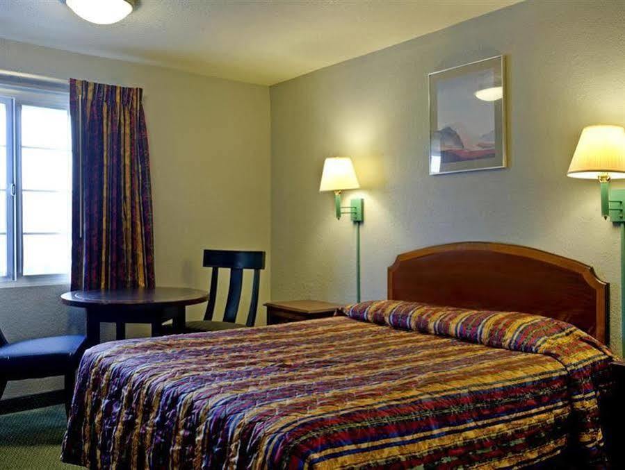 Sealamp Inn Seaside Bagian luar foto