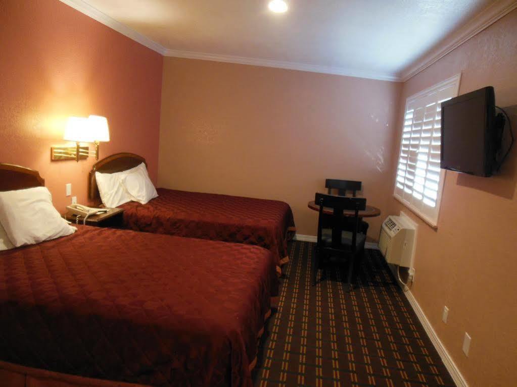 Sealamp Inn Seaside Bagian luar foto